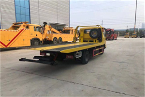 班玛非事故拖车