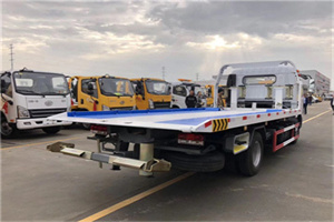 班玛汽车救援补胎