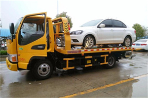 班玛附近拖车救援24小时服务热线